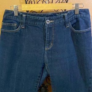 Eddie Bauer Barely Boot leg shape specialty dye blue jeans